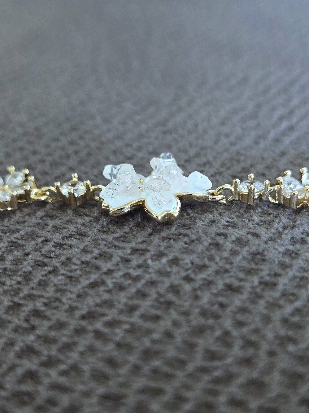 La Meno Druzy Flower🌸 Bracelet - NIB - Picture 12 of 16